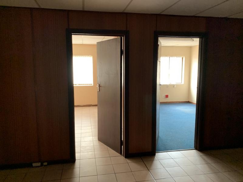 To Let Commercial Property for Rent in Montague Gardens Western Cape